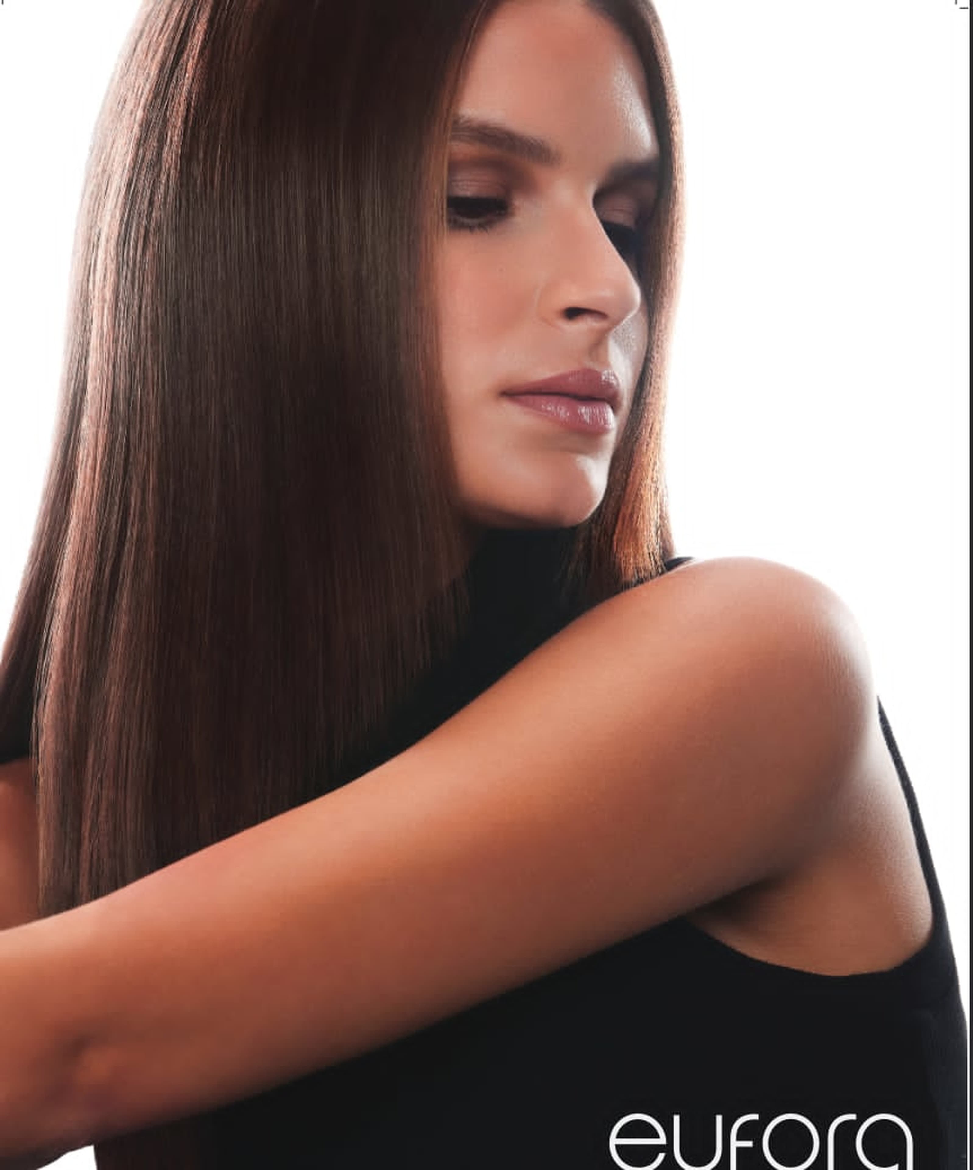 Sleek, glossy brunette blowout